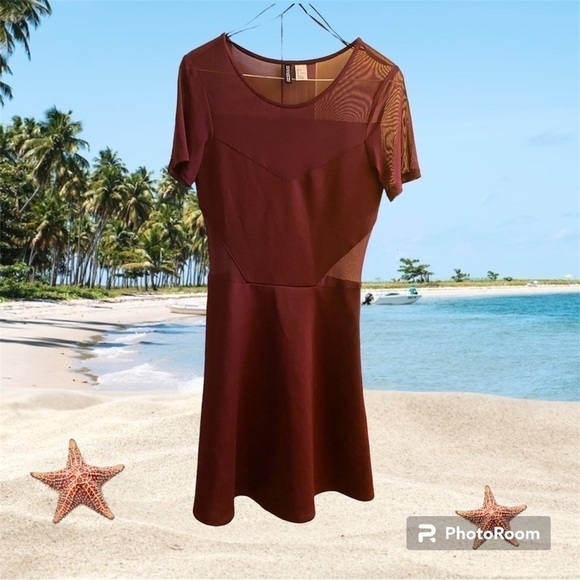 H&M Divided Womens Size 6 Maroon Skater Dress - Picture 1 of 8